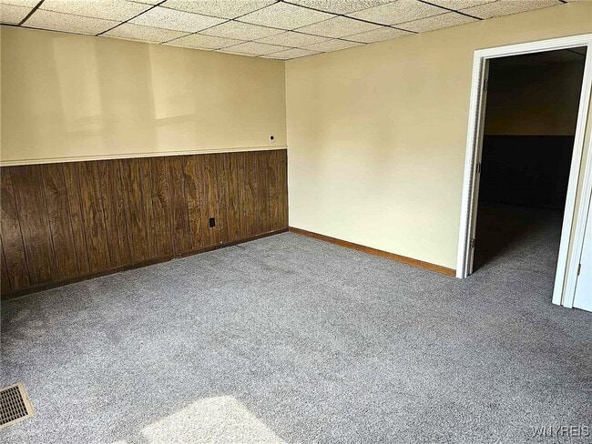 Building Photo - 1704 Abbott Rd