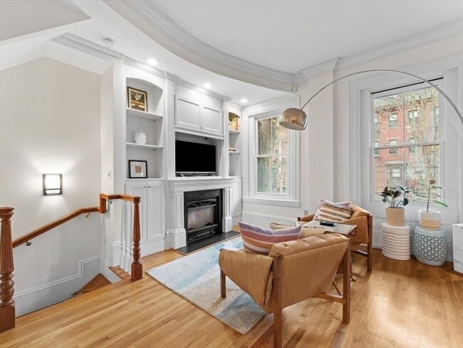 Building Photo - 43 Worcester St