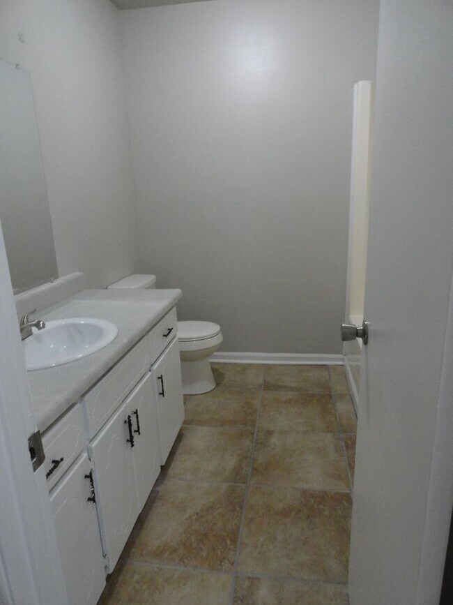 Foto del edificio - 2Bedroom/1Bath Duplex
