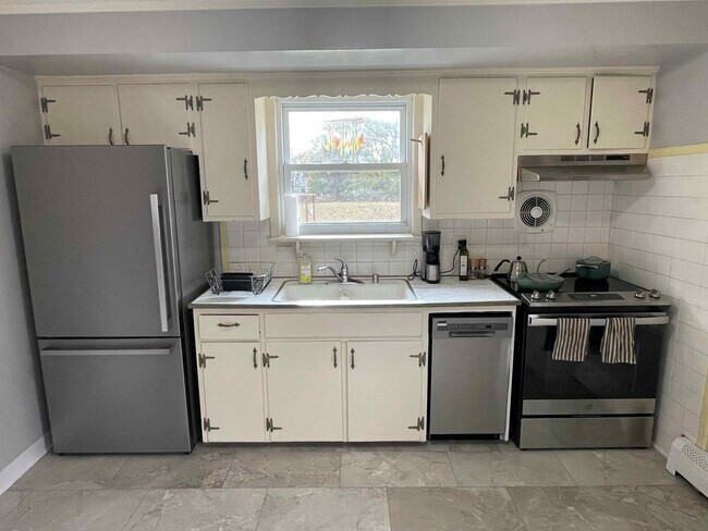 Foto del edificio - 18 Crest Ave