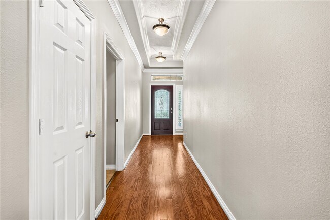 Building Photo - 1470 Sherwood Park Cir