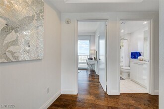 Building Photo - 222 Karen Ave