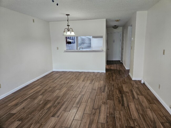 Foto del edificio - 3311 Teeside Dr