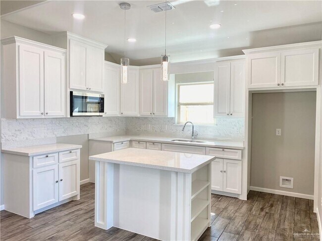 Foto del edificio - 1908 Summerland Ln