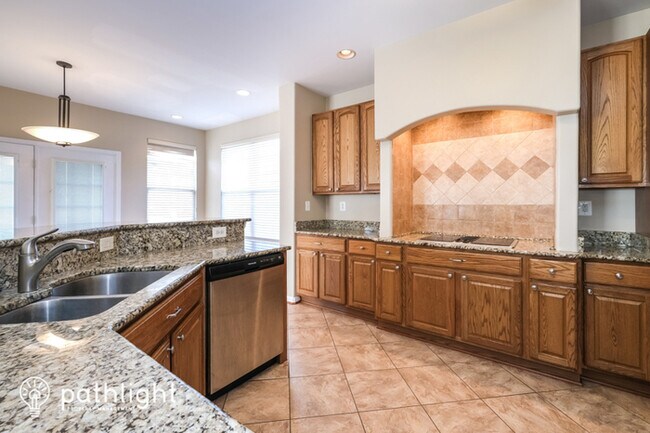 Building Photo - 103 Leeds Way, La Plata, MD, 20646