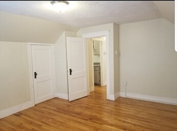 Foto del edificio - 1060 Pleasant St
