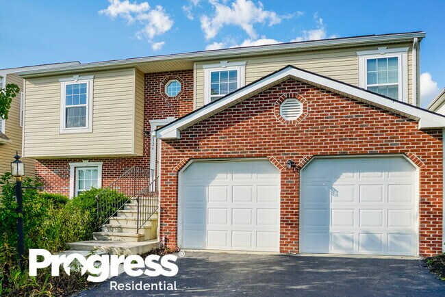 Foto del edificio - 6326 Greenhaven Ave