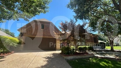 Building Photo - 4513 Cherokee Dr