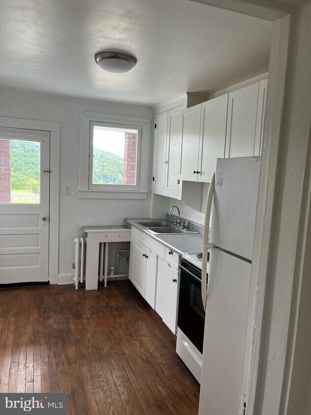 607 Piedmont Ave Unit 3B