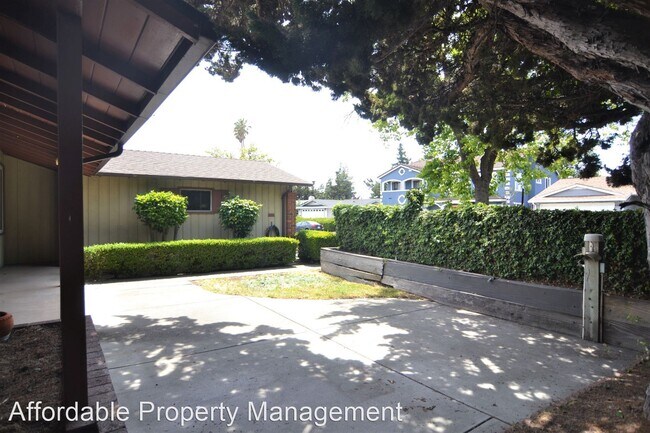 Building Photo - 3 br, 2 bath House - 25883 Peterman Avenue