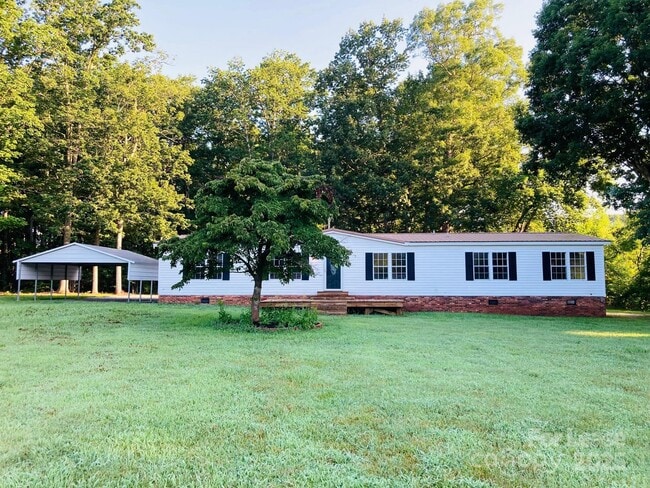 Building Photo - 1691 Hopewell Church Rd