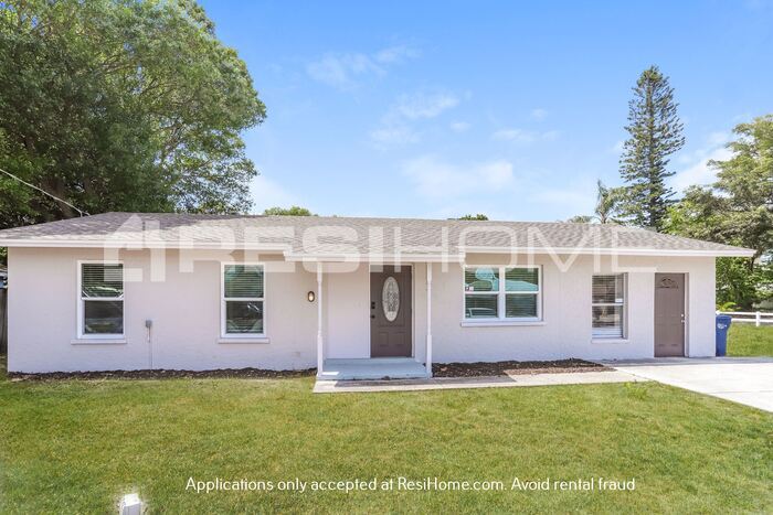 Photo - 104 51st St W (Bradenton, FL)