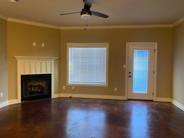 Building Photo - 100 Perris Pl