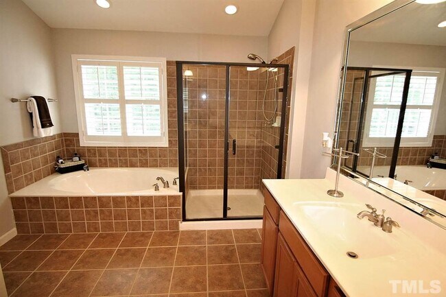 Building Photo - 13232 Ashford Park Dr