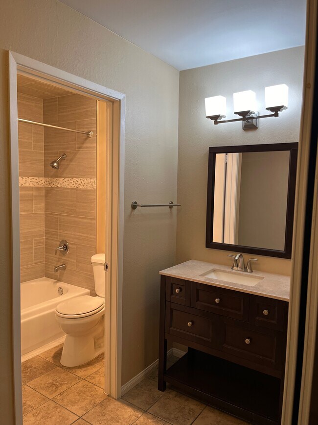 Foto del edificio - 3238 Ashford St
