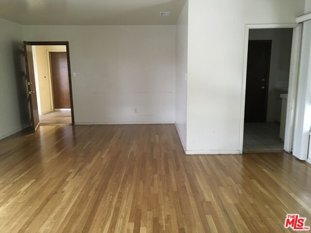 Building Photo - 9825 Crenshaw Blvd