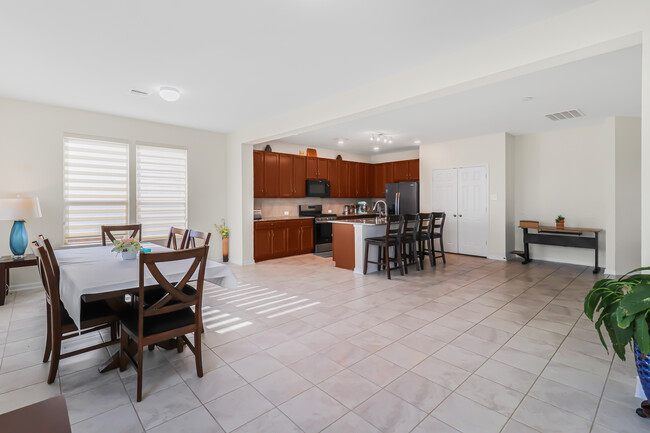 Spacious Kitchen and Dining Room - 25315 Western Sage Ln