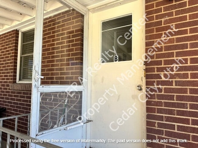 Building Photo - 529 S 450 W