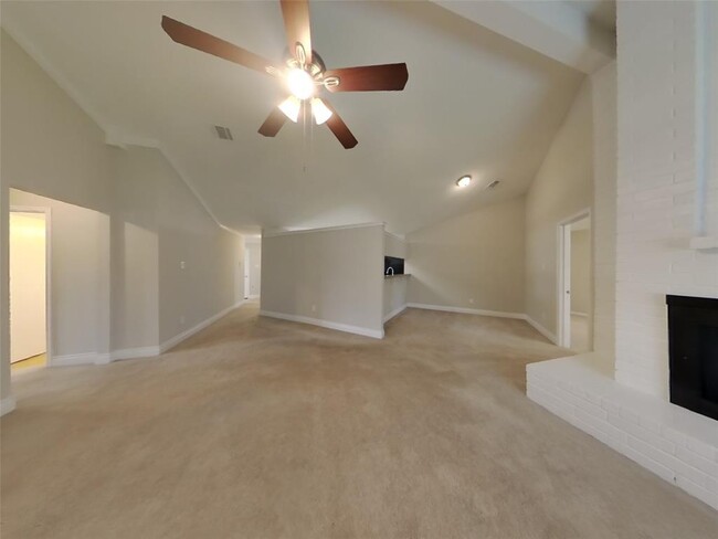 Building Photo - 3551 Windmoor Dr