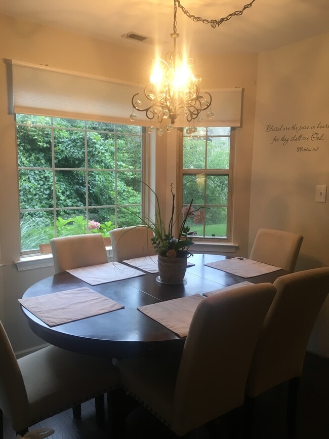 Dining area - 3605 Waltham Ct