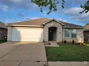 Building Photo - 6705 Longleaf Ln
