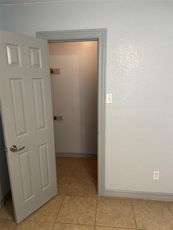 Foto del edificio - 2743 Maple Tree Rd