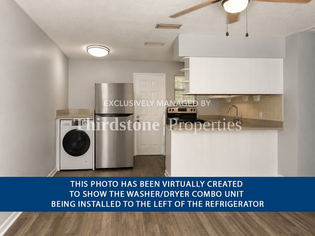 Building Photo - 1160 Comanche St