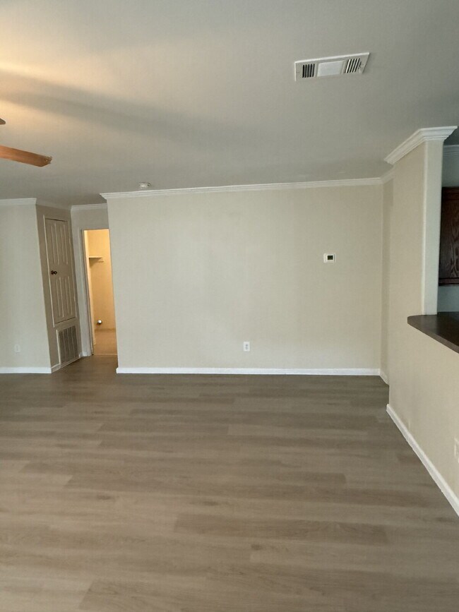 Foto del edificio - 7806 Beckley St