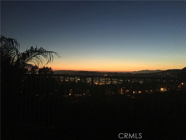 Foto del edificio - 16392 Fair Ridge Ct