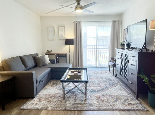 Comfortable living room to relax after long hospital days - 1700 SW 16th Ct