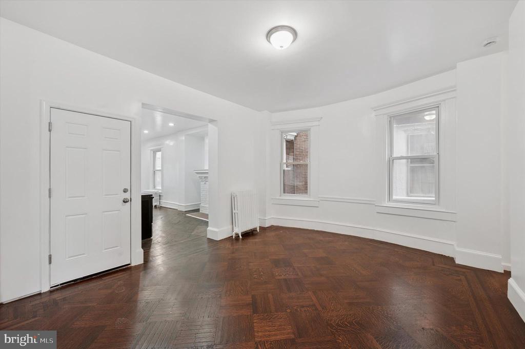 Foto principal - 4928 Walnut St