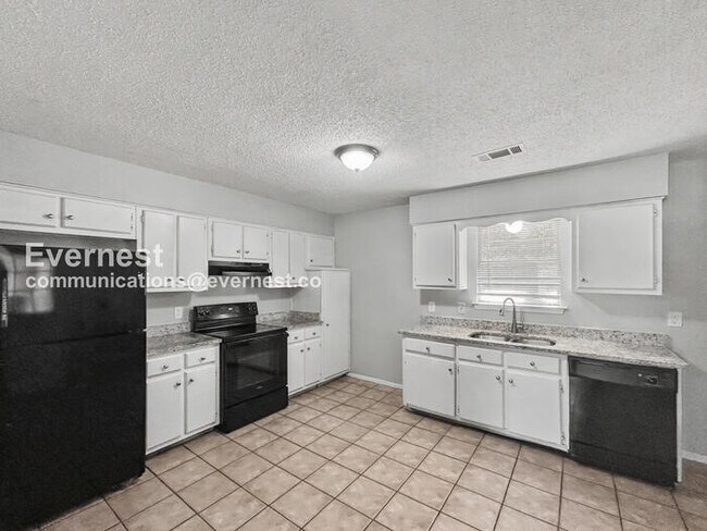 Foto del edificio - 3465 Cherry Cove W