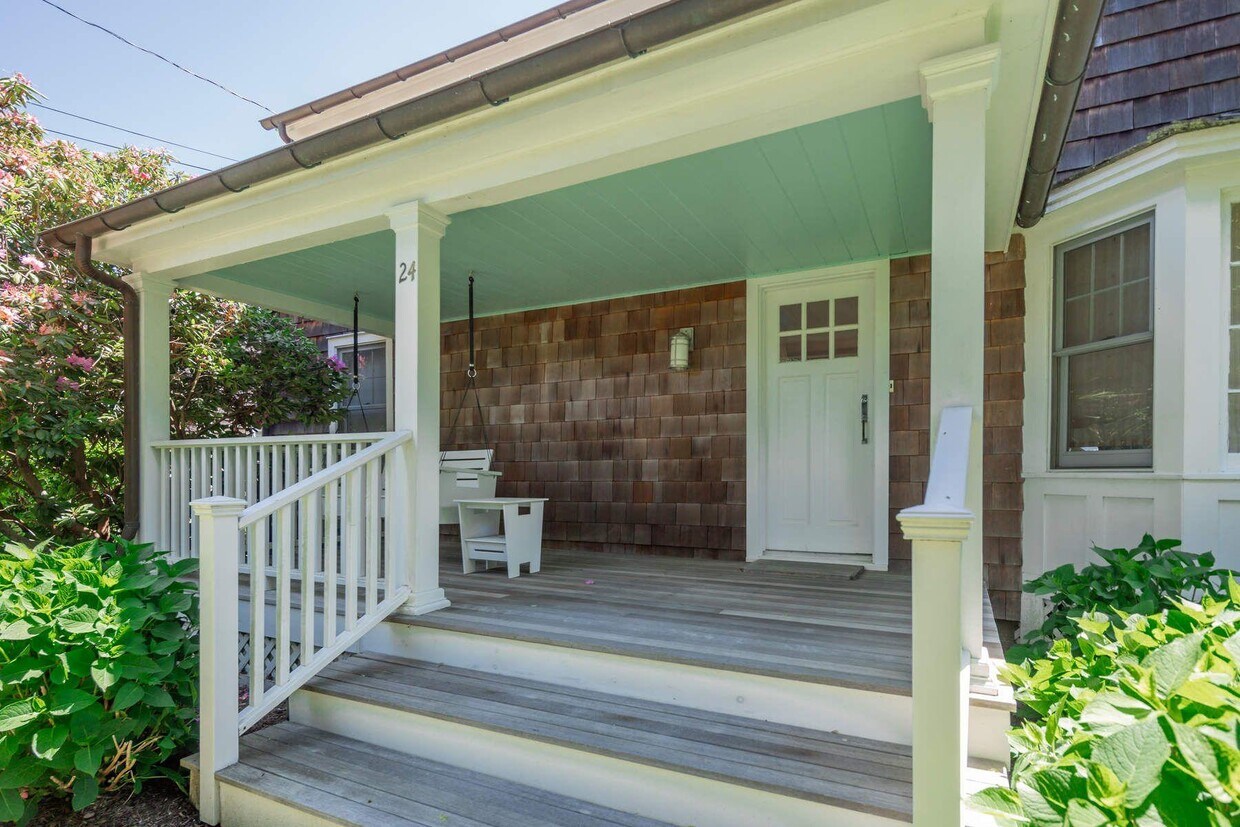 Primary Photo - 24 Sherrill Rd