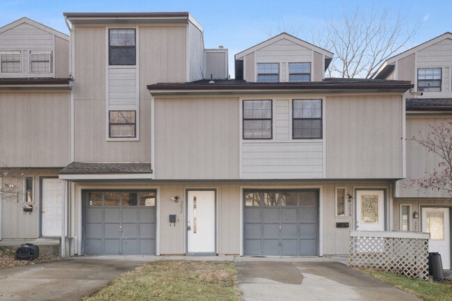 Building Photo - 3030 Eaton St