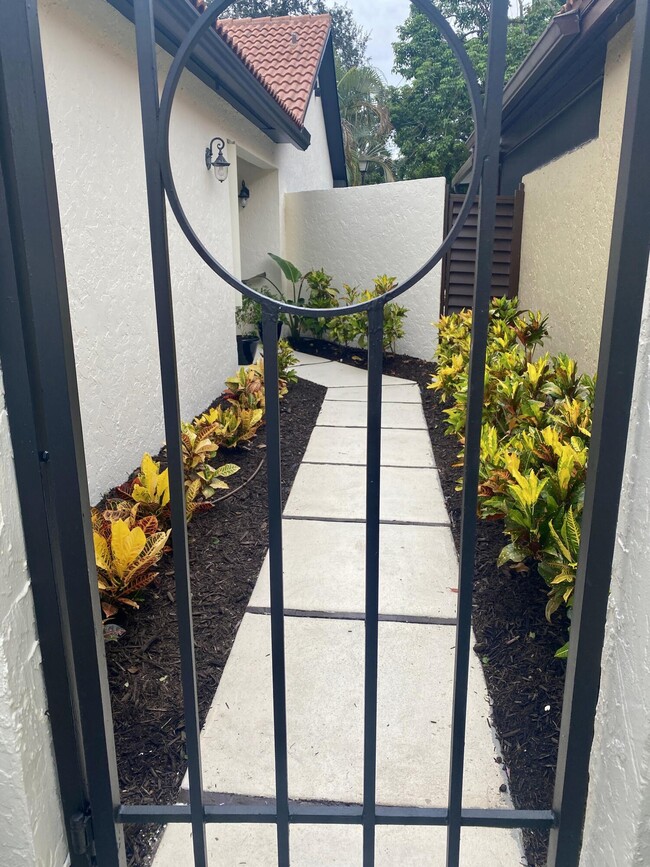 Foto del edificio - 4 Ironwood Way N