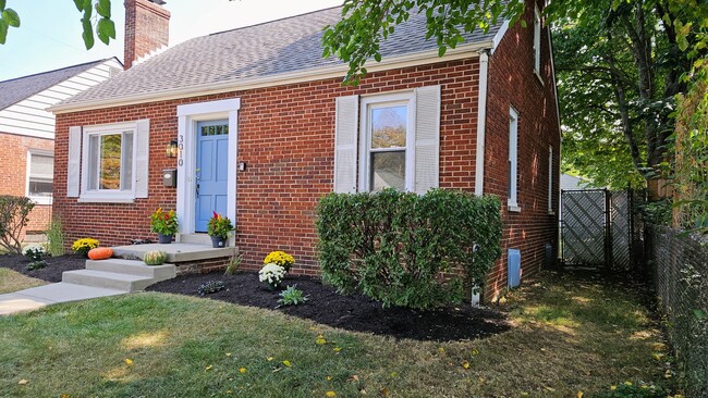 Foto del edificio - Remodeled Clintonville Cape Cod w/Private ...