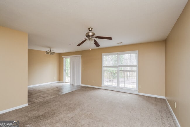 Building Photo - 55 Salem Ridge