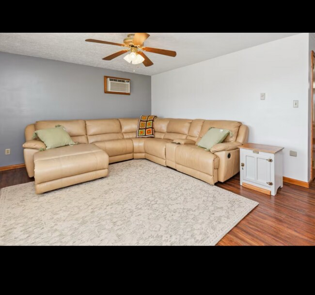 Foto del edificio - 1021 Unity Rd