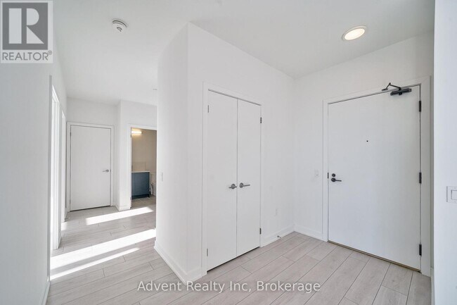 Photo du bâtiment - 1606 Charles St