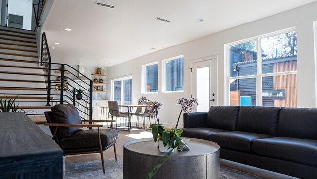 Foto del edificio - 612 S Willow Ave