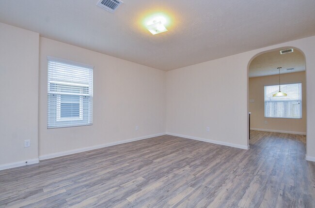 Foto del edificio - 24226 Ravenna Oaks Ct