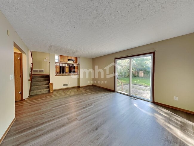 Building Photo - 249 Border St