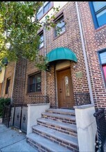 Building Photo - 583 Gregory Ave