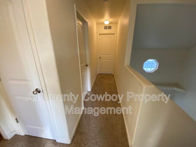 Foto del edificio - 4122 Moraine St