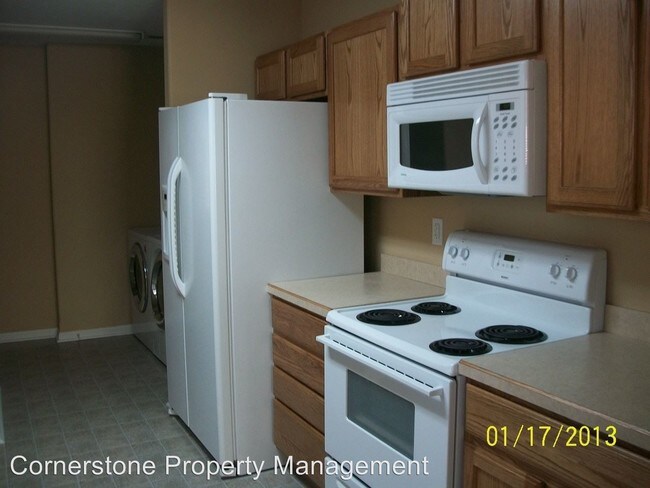 Building Photo - 3 br, 2 bath House - 432 W 5th