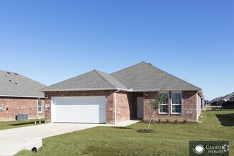 Building Photo - 58 Redwood Dr