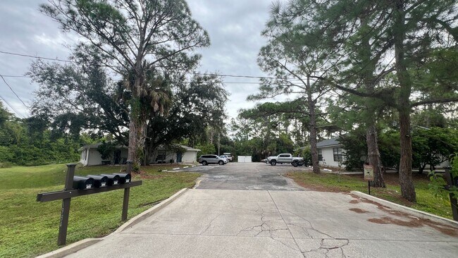 Foto del edificio - 2/2 Quiet and Cozy Palm Bay Unit AVAILABLE NOW! - $300 DISCOUNT AVAILABLE!