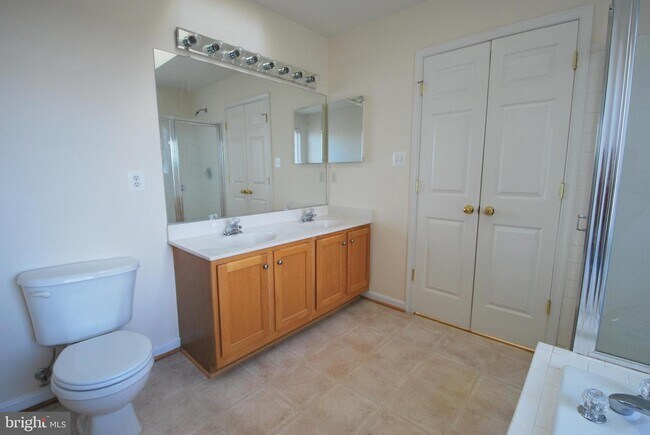 Foto del edificio - 6207 Conklin Way