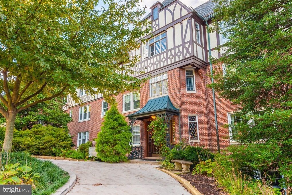 Foto principal - 221 Ridgemede Rd