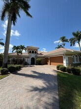 Building Photo - 10548 SW Lands End Pl